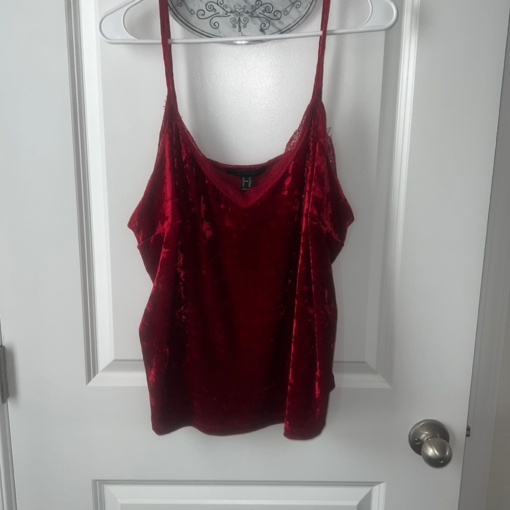 🚨SEXY RED VELVET CAMI